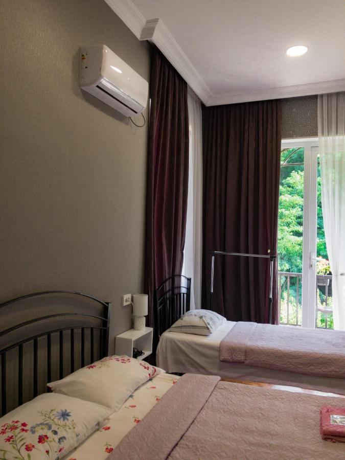 A.G'S Guest House Kutaissi Exterior foto